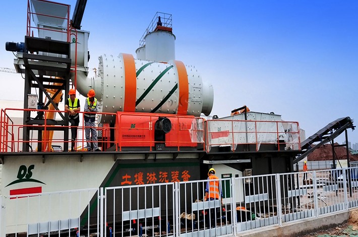 撬装式土壤淋洗模块安装现场 撬装式土壤淋洗模块安装现场