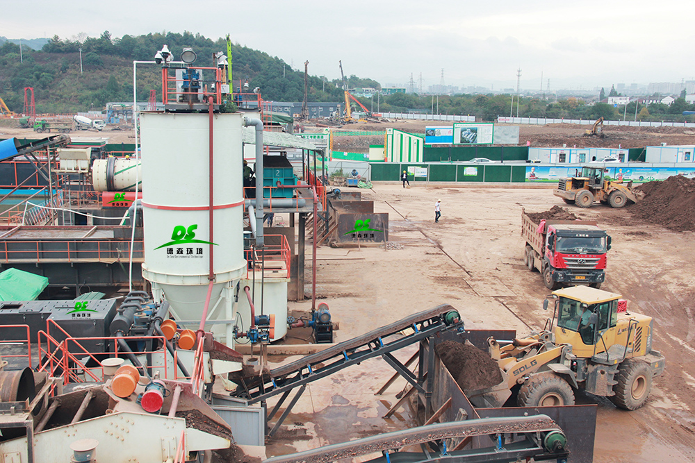 金莎9001zz以诚为本石油污染土壤治理现场